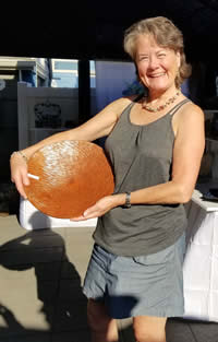 Teri Fahrendorf with platterbowl